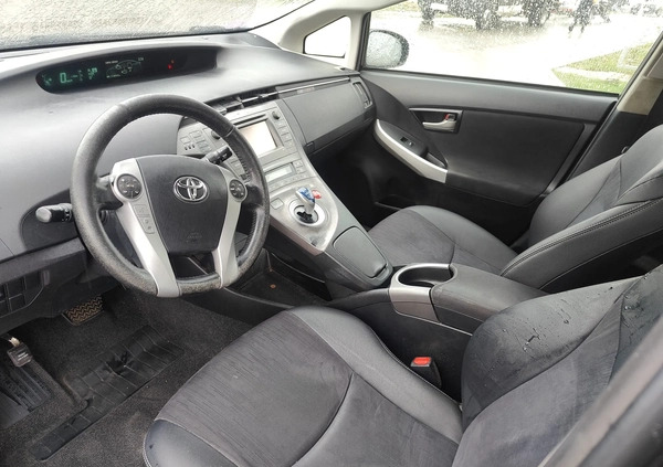 Toyota Prius cena 29900 przebieg: 370000, rok produkcji 2014 z Warszawa małe 92